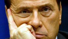 Берлускони мисли за продажба на Милан