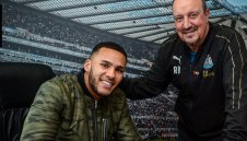 Нюкасъл преподписа с капитана си