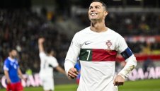 Звезда на Милан възвеличи Кристиано Роналдо