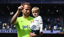 ПСЖ е отчаян, ще спъва Байерн за Кейн