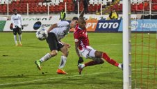 ЦСКА отказа милионни оферти за Каранга 