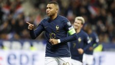 Тиери Анри свали шапка на Мбапе: Момчето е нереално!