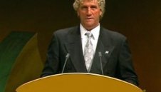 Легендарният Пфаф: Дайте шанс на Рензинг в Байерн