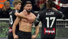 Гол, червен картон и амнезия за старчето Жиру