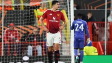 Издънка за колебливия Ман Юнайтед в Европа