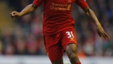 "Сън": Арсенал дава Уолкът и 8 милиона паунда за Стърлинг