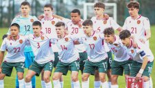 Стивън Жерард вкара за България! "Лъвчетата" бият в Германия