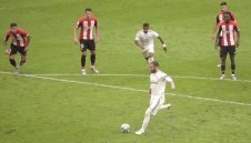 Нова победа за Реал, отново Рамос, пак от дузпа