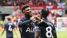 Тотнъм започна с 2:2 след раздялата с Кейн