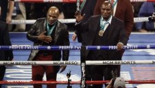 Майк Тайсън ще вади Антъни Джошуа от депресията