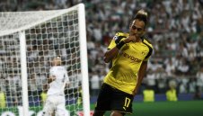 Обамеянг ще къса мрежи и с фланелката на Реал