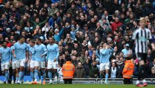Манчестър Сити оскуба "свраките" и отново постави под напрежение лидера + ВИДЕО