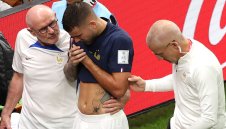 Байерн дава нов договор на контузения Ернандес