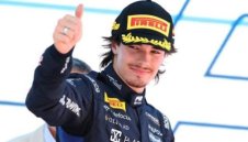 Никола Цолов изпрати още един солиден месец във Формула 2