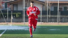 Валери Божинов изригна с два гола при обрат 