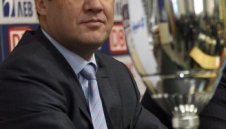 “А” група остава на екран