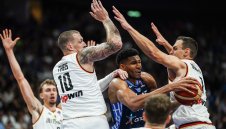 Нова бомба на Евробаскет! Германия би шута на Янис от турнира