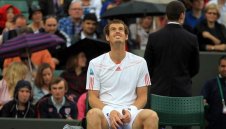 Мъри довърши Чилич въпреки своеволията на английското време