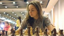 Фиаското за Ети Стефанова в Анкара продължава