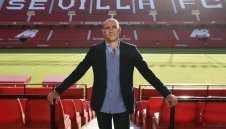 Севиля рине купи заради "Последната маймуна"