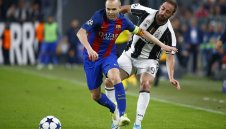 Иниеста: Трябва да вкараме ранен гол на Юве