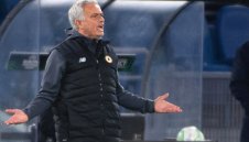 Жозе Моуриньо отново скочи на съдията