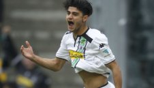 "Жребците" не пускат Махмуд в Дортмунд