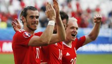 Бейл: Това е историческо!