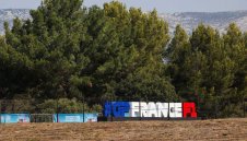 Страхотна отборна работа на Ферари! Льоклер тръгва пръв във Франция