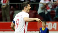 Полша смачка Румъния и гледа към Мондиала, Лева с хеттрик + ВИДЕО