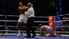 Украйна към Кличко: Горе главата! С теб сме + СНИМКИ