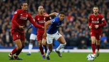 Евертън сложи прът в колелото на Ливърпул