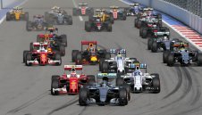 Розберг триумфира и в Сочи, дръпна още