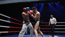 Едуард Алексанян се изправя срещу боец на кикбокс легендата Петер Артс на 26 октомври на арената на Senshi