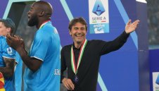 Конте: Оставам в Наполи, защото сме сериозни хора!