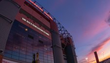 Баварци режат парите на Манчестър Юнайтед с 30%