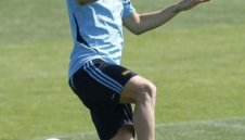 Сеск: Ако подценим отбора на Трапатони, ще страдаме