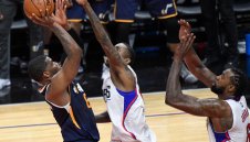 Юта и Милуоки тръгнаха с победи като гости в плейофите