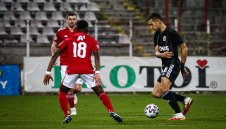 ЦСКА окуця, но "стъкленият" е здрав