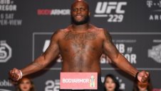 Дерек Люис се чуди: Багата от Русия ли е? 