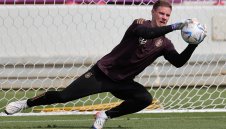 Тер Стеген се кани да измести Нойер