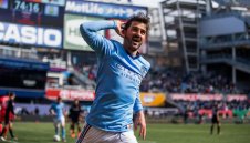 Давид Вия пак ще играе с Иниеста