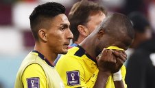 През сълзи: Валенсия се извини на еквадорците за отпадането