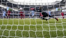 Ливърпул ще се бори за всеки сантиметър срещу Сити