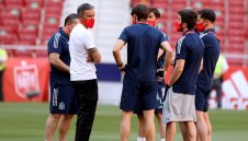 Страх тресе Испания: Лучо извика още четирима