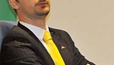 Веско Топалов на едно реми от победа над най-добрия чех