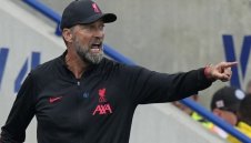 Клоп се ядоса: Не ме интересуват трансферите на другите отбори