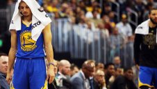 Уориърс получиха от собственото си лекарство