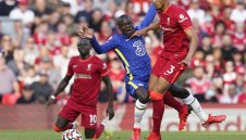 Челси пази Канте за Тотнъм