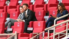 Световна титла след 4 години? Бекъм надъха англичаните